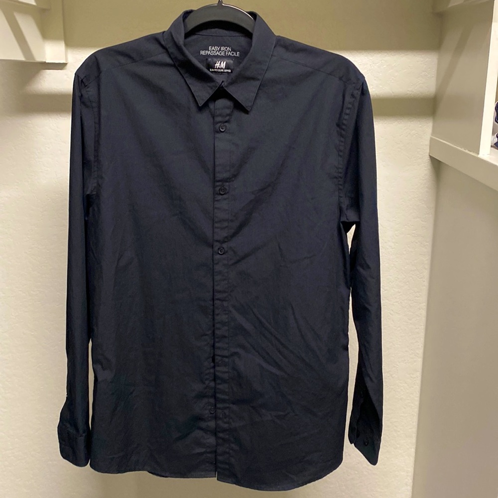 H&M Black Long-Sleeve Button Down Shirt